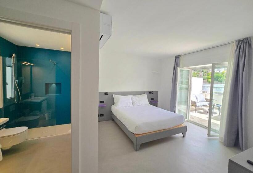 اتاق سوپریور, A&a Rooms