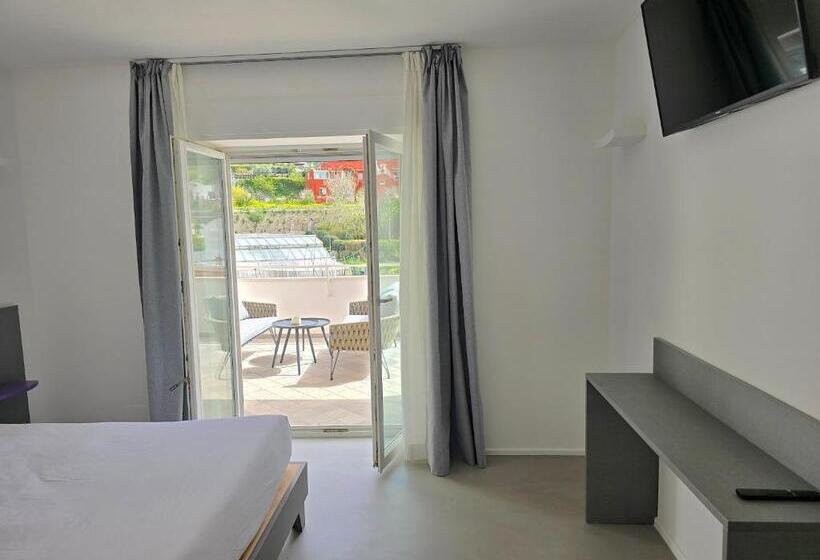 اتاق سوپریور, A&a Rooms
