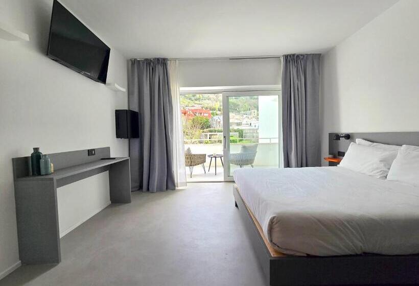 اتاق سوپریور, A&a Rooms
