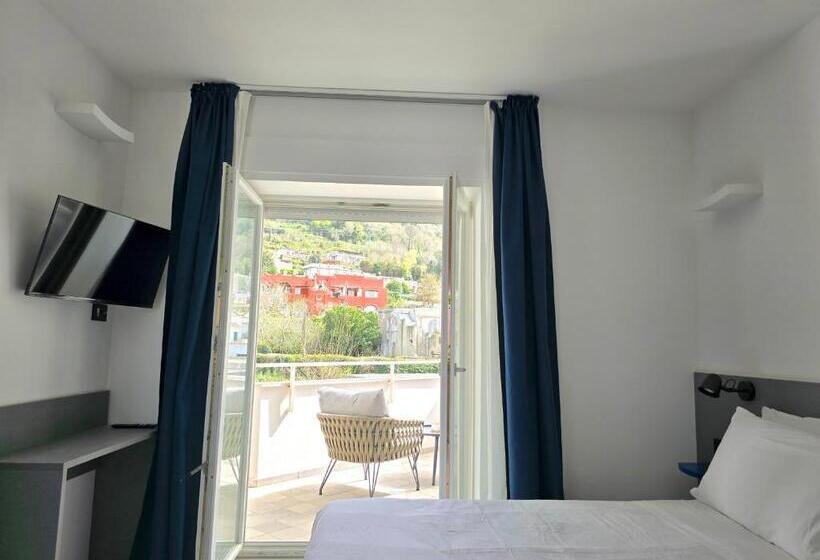 اتاق استاندارد, A&a Rooms