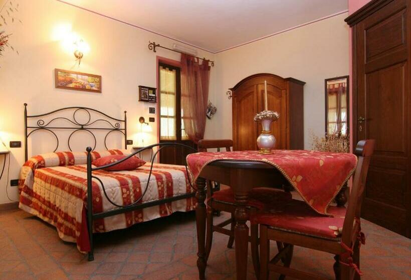 اتاق استاندارد چهارنفره با چشم‌انداز باغ, B&b Cascina Bellavista