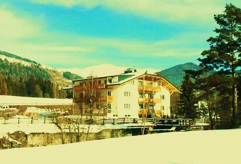 اتاق استاندارد یک نفره, B&b Hotel Heidi