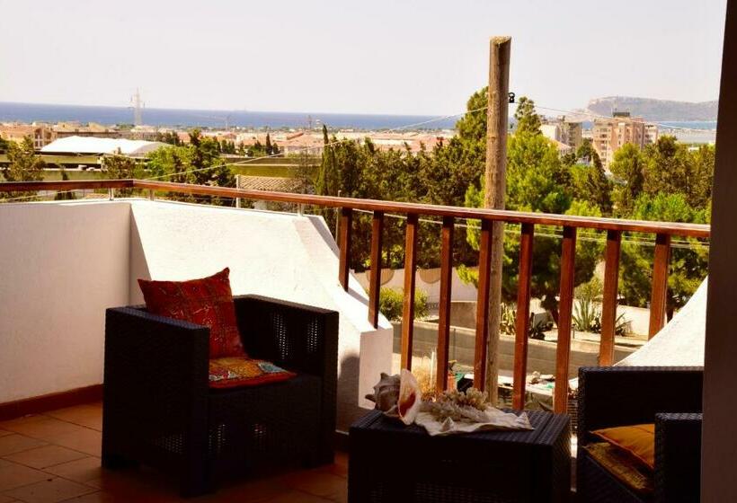 Standard Triple Room with Terrace, Belvedere Sul Mare