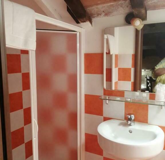 اتاق استاندارد, B&b Il Giardino Etrusco