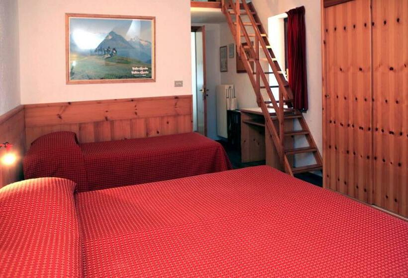 اتاق استاندارد سه نفره, Albergo Le Marmotte