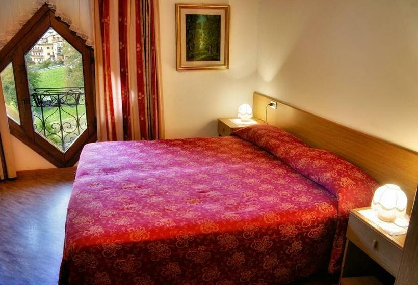 اتاق استاندارد سه نفره, Albergo Miramonti
