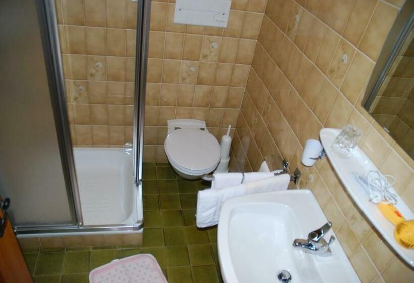 اتاق استاندارد با بالکن, B&b Hotel Heidi