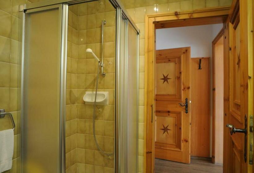 اتاق استاندارد با بالکن, B&b Hotel Heidi