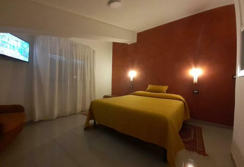 اتاق استاندارد, Ristorante Supersonik