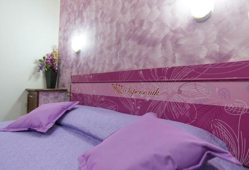 اتاق استاندارد, Ristorante Supersonik