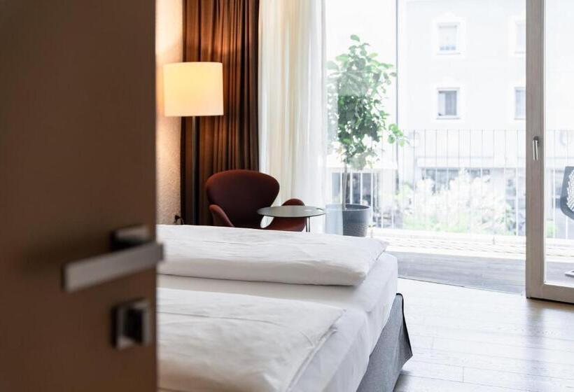 سوییت جونیور با بالکن, Soley Suites   Adults Only