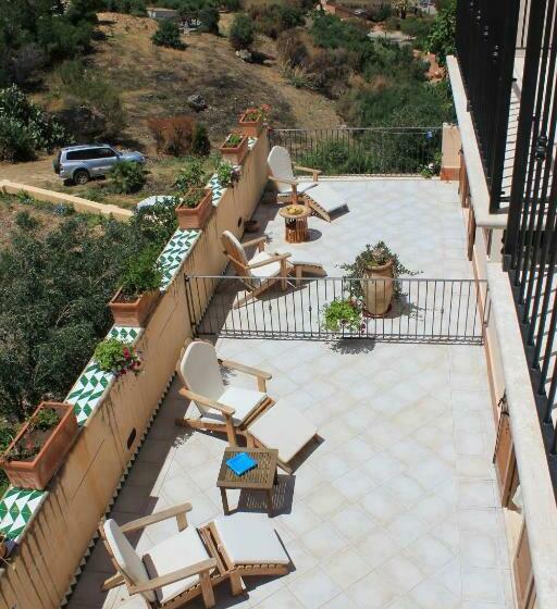 اتاق استاندارد با تراس و چشم‌انداز کوهستان, Torre Bennistra