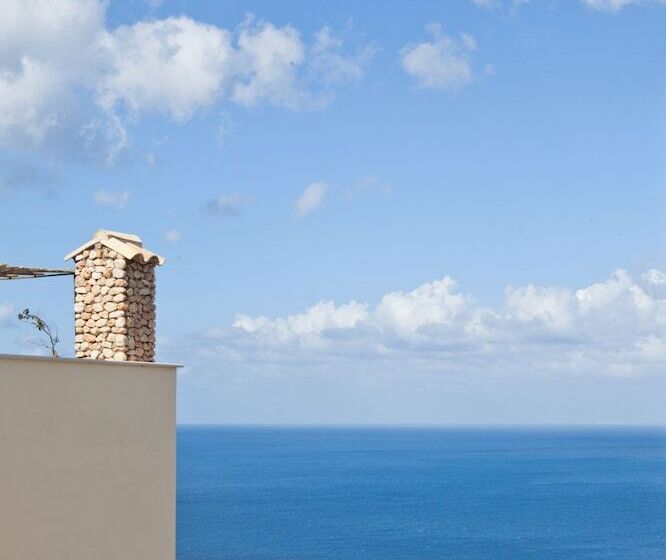 اتاق اساندارد با چشم‌انداز جانبی به دریا, Torre Bennistra