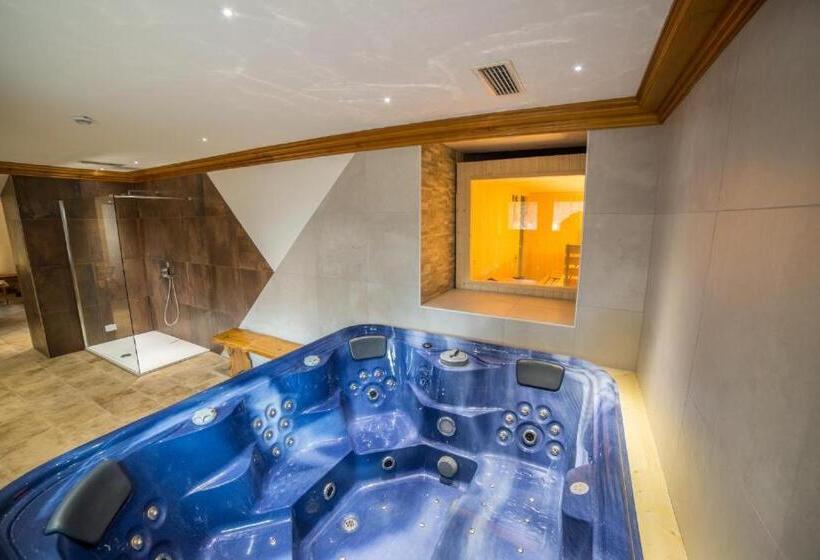 آپارتمان 1 خوابه با تراس, Residence Serrada