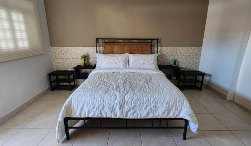 اتاق استاندارد با بالکن, B&b Comfort Suíte Cidade Do Sol   Apenas 6 Km Da Praia De Ponta Negra E Morro Do Careca