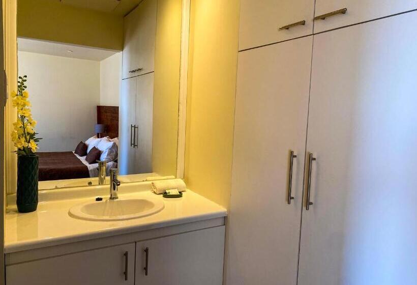 سوئیت با تخت بزرگ, Cabañas Caleta Hueso