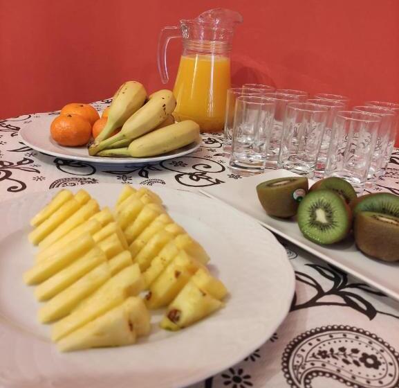 اتاق لوکس با تخت بزرگ, Restaurante Agapio De Tresniño