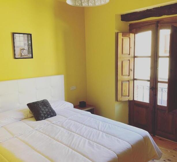 اتاق لوکس, Restaurante Agapio De Tresniño