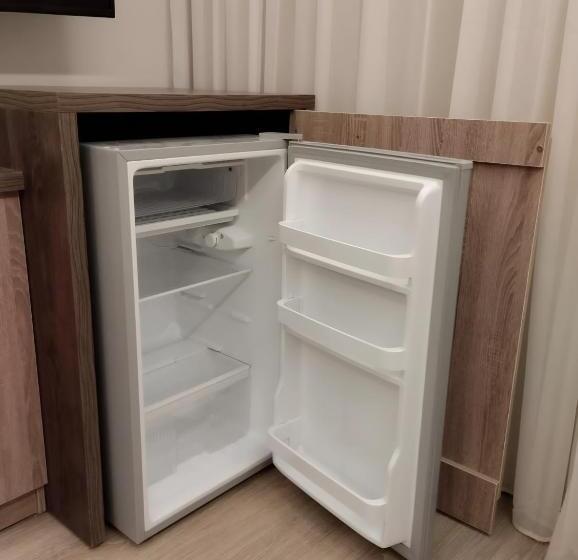 اتاق لوکس با چشم‌انداز دریا, Al Dora Boutique
