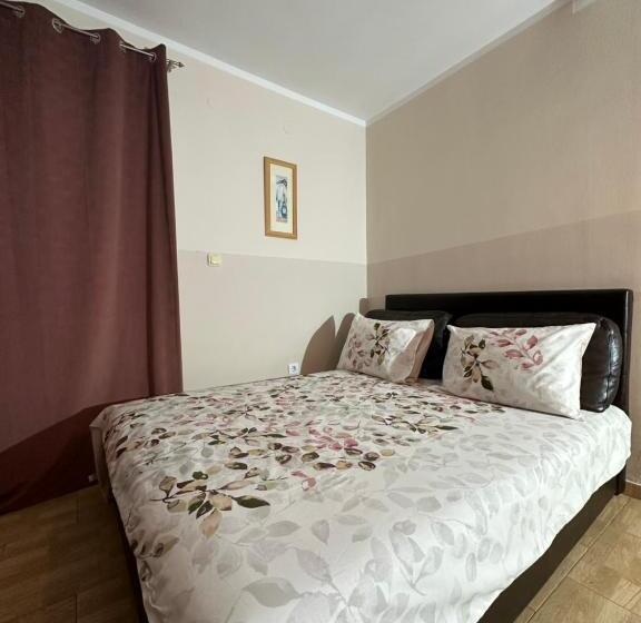 اتاق استاندارد, Apartmani Simona