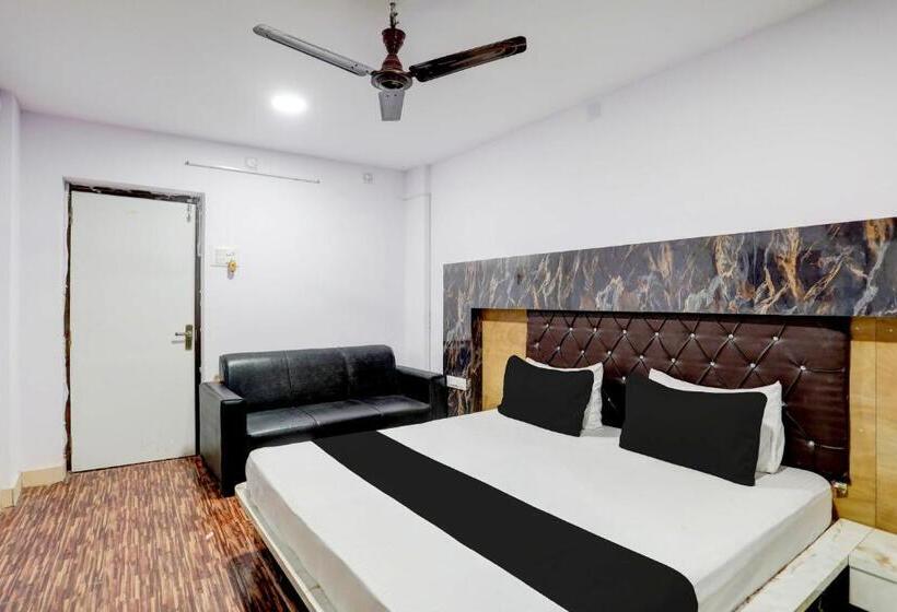 اتاق کلاسیک سه تخته, Oyo Payal Guest House