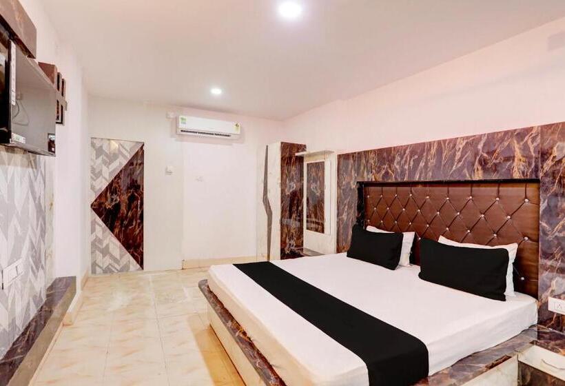 اتاق کلاسیک سه تخته, Oyo Payal Guest House