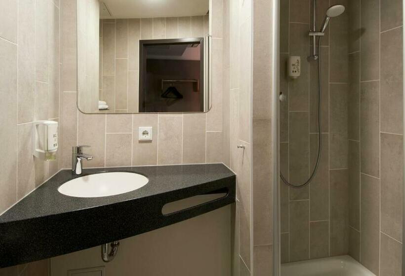 اتاق استاندارد, B&b Hotel Frankfurt Niederrad