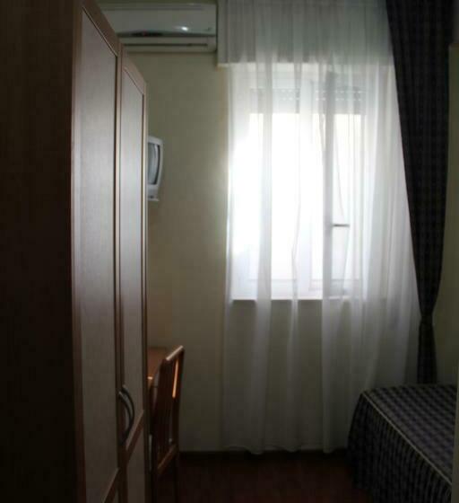 اتاق استاندارد یک نفره, B&b Luna Blu