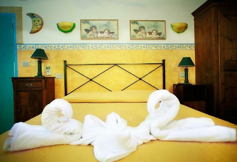 اتاق استاندارد سه نفره, B&b Tony And Judy