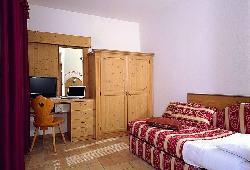 اتاق استاندارد یک نفره, Ariston S