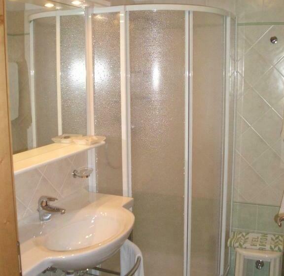 اتاق استاندارد, Ariston S