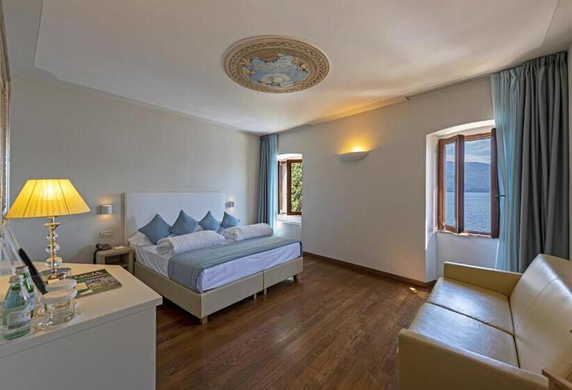 Superior room with lake view, Baia D'oro