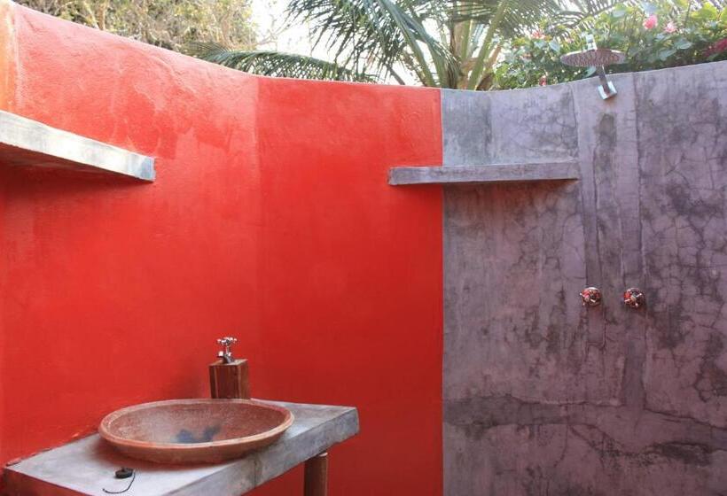 بانگلوی استاندارد, Casa Jules