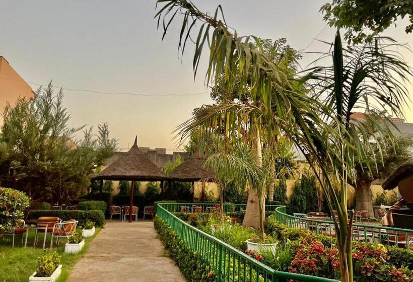 سوئیت با بالکن, Le Baobab