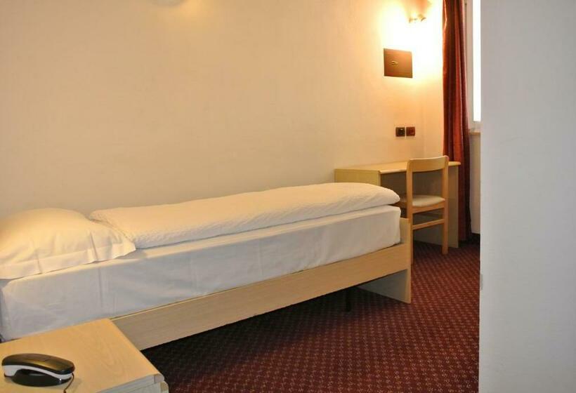 اتاق استاندارد یک نفره, Miravalle