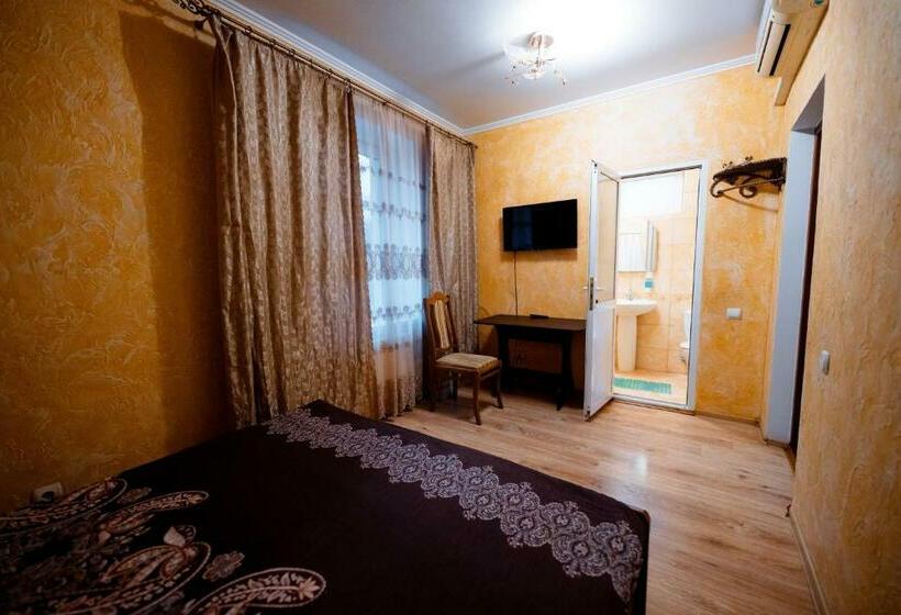 سوییت جونیور, Villa Turistica Oasis