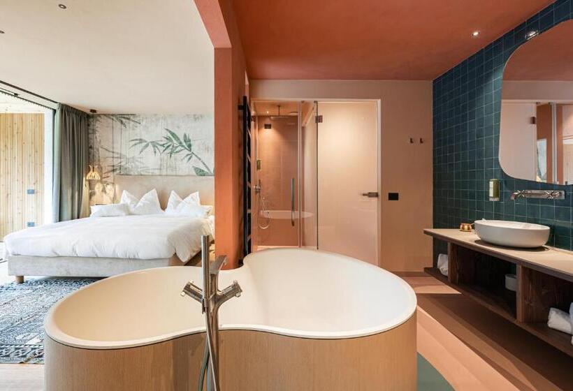 سوئیت با تخت بزرگ, Latemar   Hotel Suites Spa