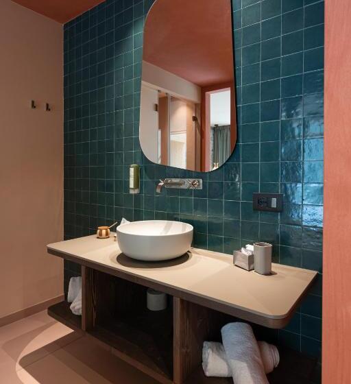 سوئیت با تخت بزرگ, Latemar   Hotel Suites Spa