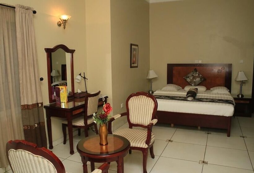 اتاق اجرایی, Oxygen Holiday Resort