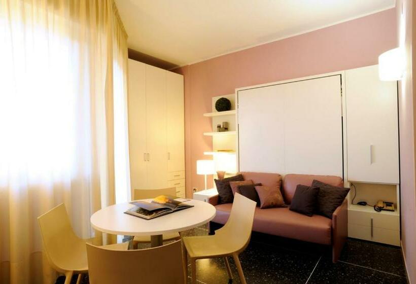 استودیوی استاندارد, Residence Oliveto