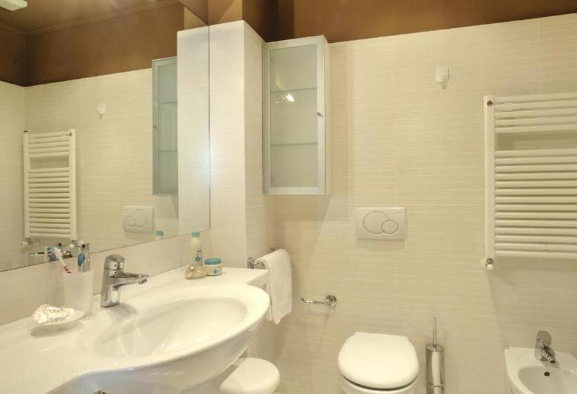 آپارتمان 1 خوابه با چشم‌انداز استخر, Residence Oliveto