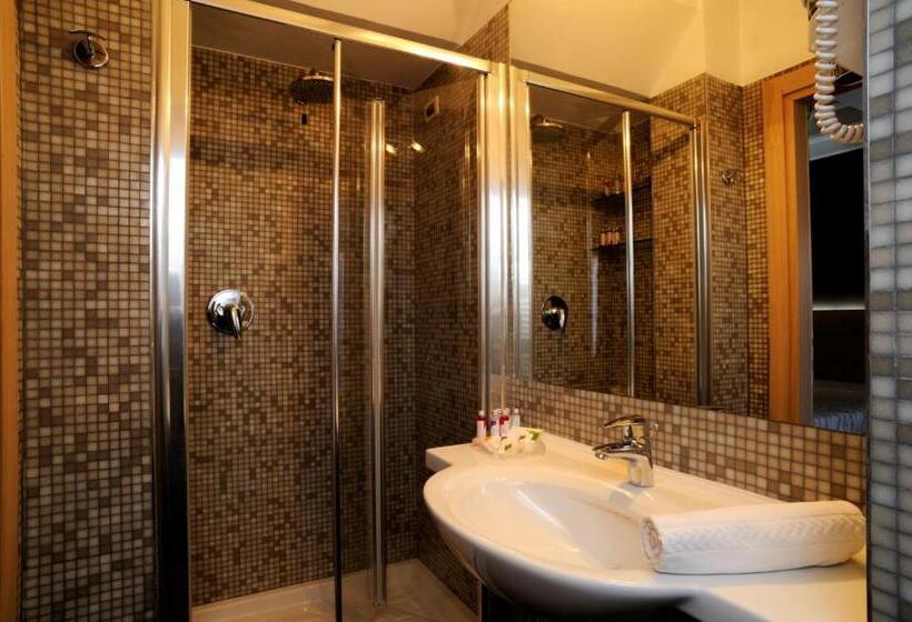 1 Bedroom Penthouse Apartment, Residence Oliveto