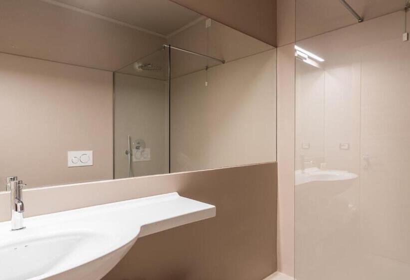 آپارتمان 1 خوابه با چشم‌انداز استخر, Residence Oliveto