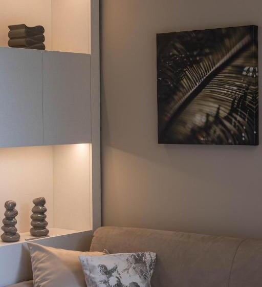 آپارتمان 1 خوابه با چشم‌انداز استخر, Residence Oliveto