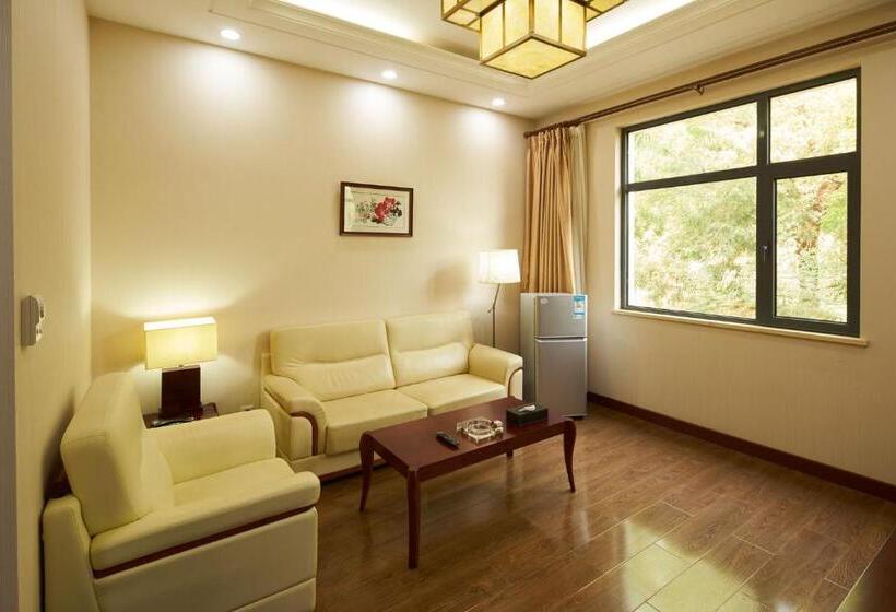 سوییت جونیور لوکس, Soluxe Hotel Niamey