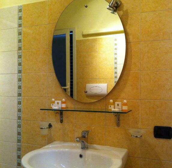 اتاق استاندارد با بالکن, Sweet Home B&b