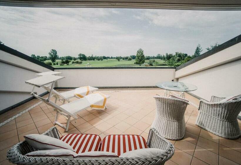 اتاق لوکس با چشم‌انداز, Versilia Golf Resort