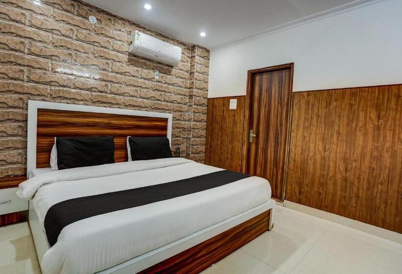 اتاق کلاسیک سه تخته, Super Collection O Hotel Walk Inn