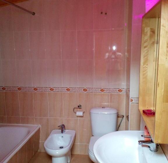 اتاق استاندارد, Albergue De Peregrinos La Espiral