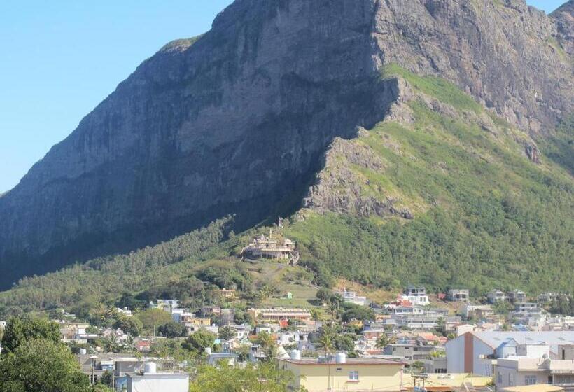 اتاق استاندارد با بالکن, Auberge Le Rajah